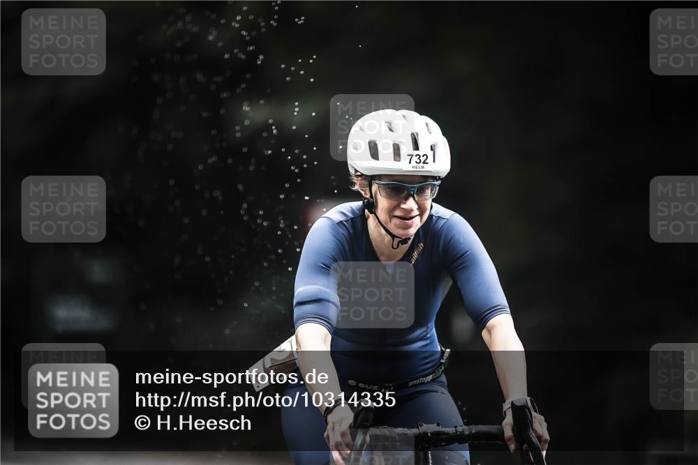 13.09.2026 - Stadtparktriathlon H.Heesch http://msf.ph/oto/10314335 13.09.2026 11:49:27 Radfahren 732, 770, 810, 879 meine-sportfotos.de