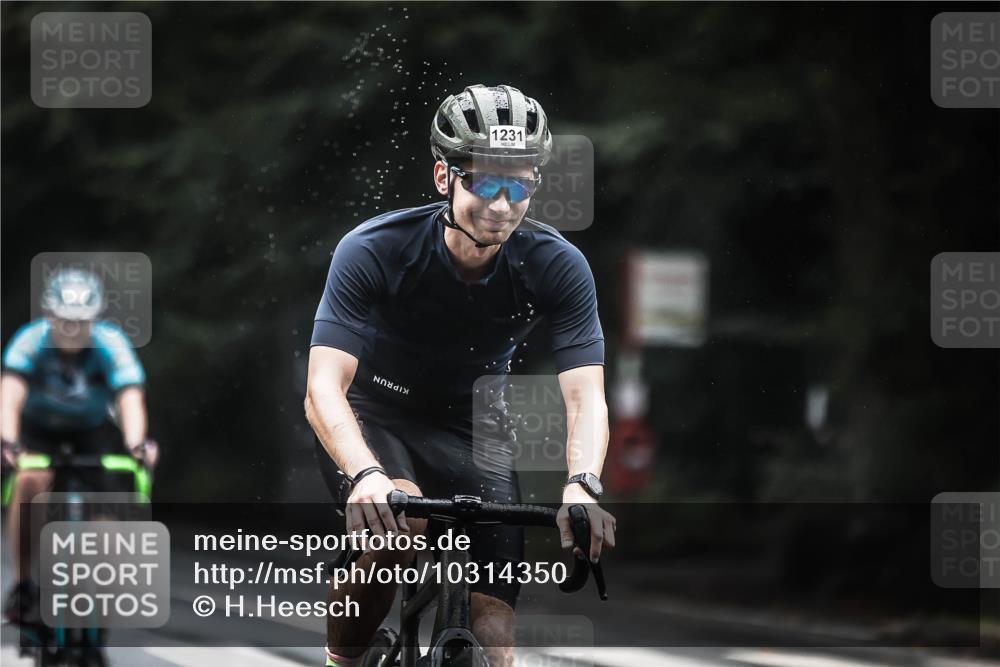 13.09.2026 - Stadtparktriathlon H.Heesch http://msf.ph/oto/10314350 13.09.2026 12:56:48 Radfahren 1083, 1105, 1115, 1163, 1176, 1205, 1231, 1241, 1272, 1386 meine-sportfotos.de