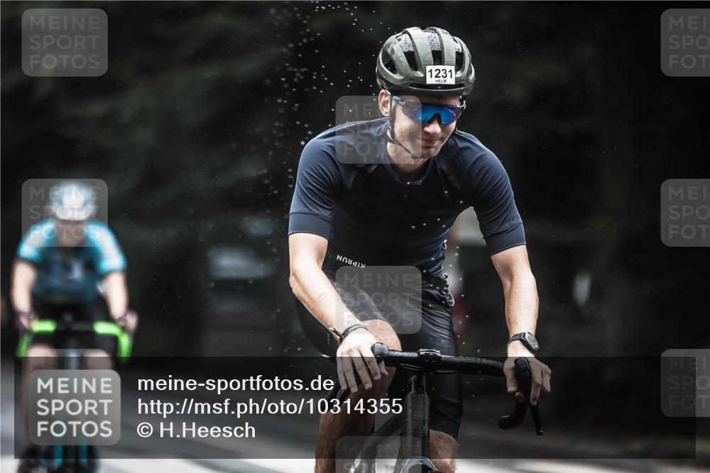 13.09.2026 - Stadtparktriathlon H.Heesch http://msf.ph/oto/10314355 13.09.2026 12:56:48 Radfahren 1083, 1105, 1115, 1163, 1176, 1205, 1231, 1241, 1272, 1386 meine-sportfotos.de