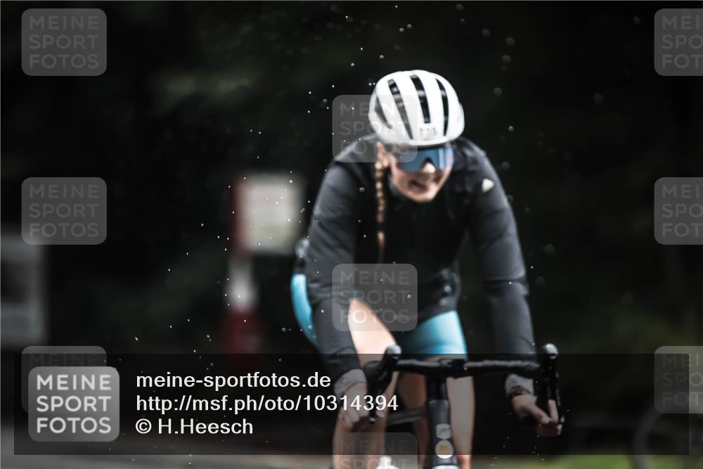 13.09.2026 - Stadtparktriathlon H.Heesch http://msf.ph/oto/10314394 13.09.2026 11:49:34 Radfahren 710, 735, 738, 750, 765, 793, 810, 919, 941 meine-sportfotos.de