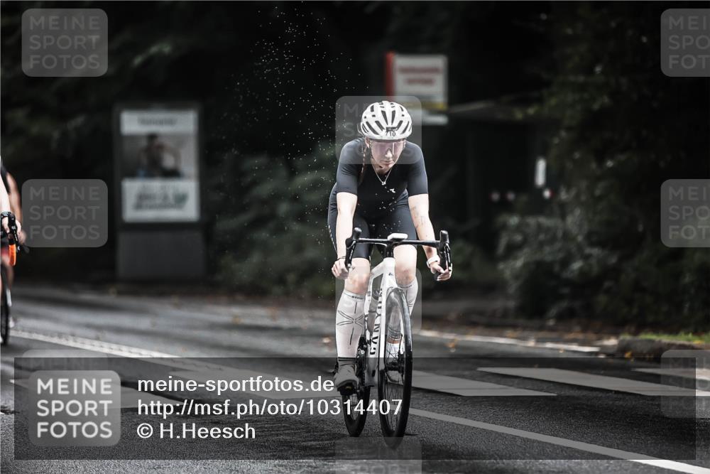 13.09.2026 - Stadtparktriathlon H.Heesch http://msf.ph/oto/10314407 13.09.2026 11:49:35 Radfahren 710, 735, 738, 750, 765, 793, 810, 919, 941 meine-sportfotos.de