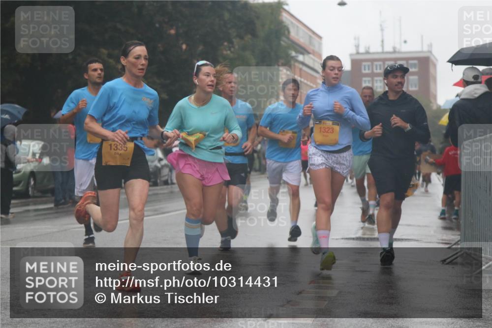 13.09.2026 - Kiel Lauf Markus Tischler http://msf.ph/oto/10314431 13.09.2026 10:42:45 Fleethörn 1335, 1323 meine-sportfotos.de
