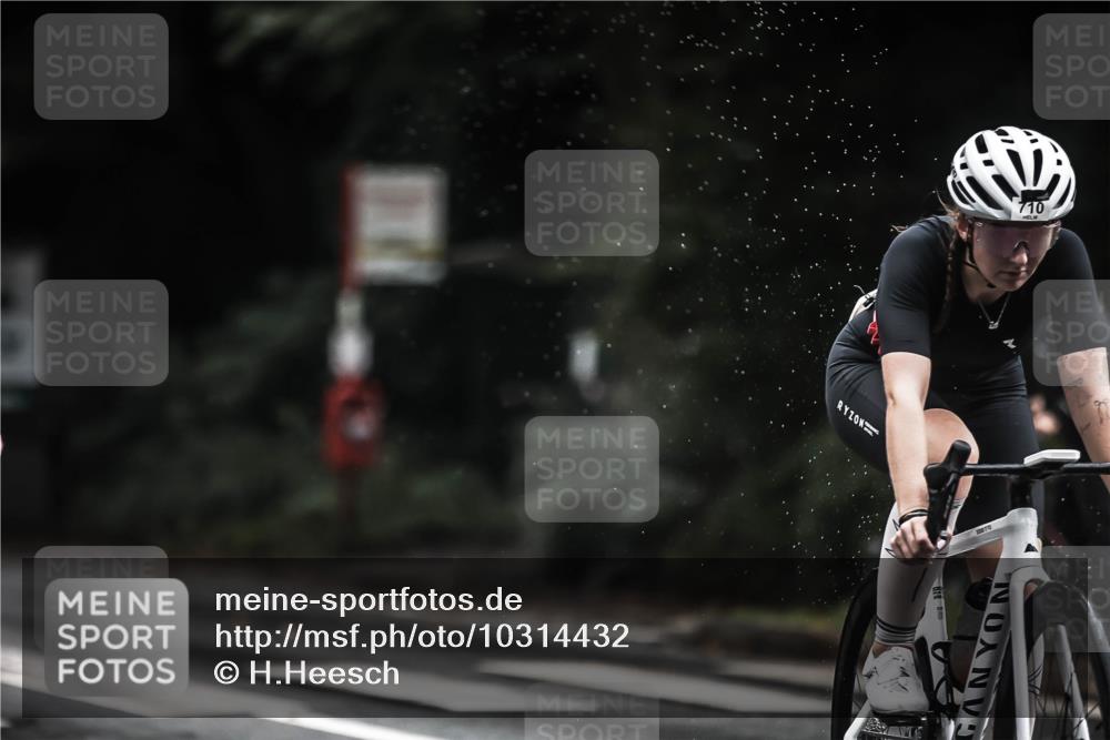13.09.2026 - Stadtparktriathlon H.Heesch http://msf.ph/oto/10314432 13.09.2026 11:49:36 Radfahren 710, 735, 738, 750, 765, 793, 810, 919, 941 meine-sportfotos.de