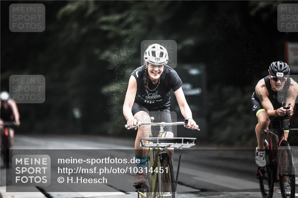 13.09.2026 - Stadtparktriathlon H.Heesch http://msf.ph/oto/10314451 13.09.2026 11:49:37 Radfahren 710, 735, 738, 750, 765, 793, 810, 919, 941 meine-sportfotos.de