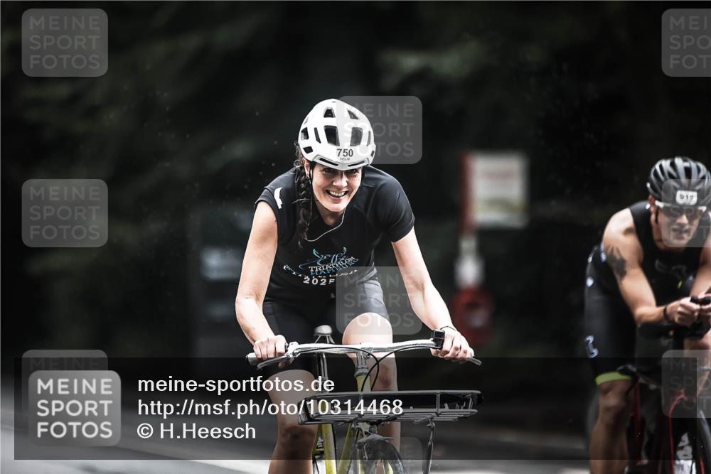 13.09.2026 - Stadtparktriathlon H.Heesch http://msf.ph/oto/10314468 13.09.2026 11:49:38 Radfahren 710, 735, 738, 750, 765, 793, 810, 919, 941 meine-sportfotos.de