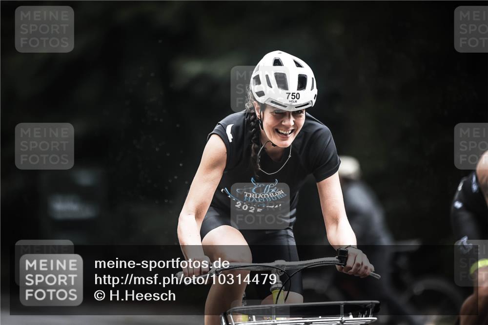13.09.2026 - Stadtparktriathlon H.Heesch http://msf.ph/oto/10314479 13.09.2026 11:49:38 Radfahren 710, 735, 738, 750, 765, 793, 810, 919, 941 meine-sportfotos.de