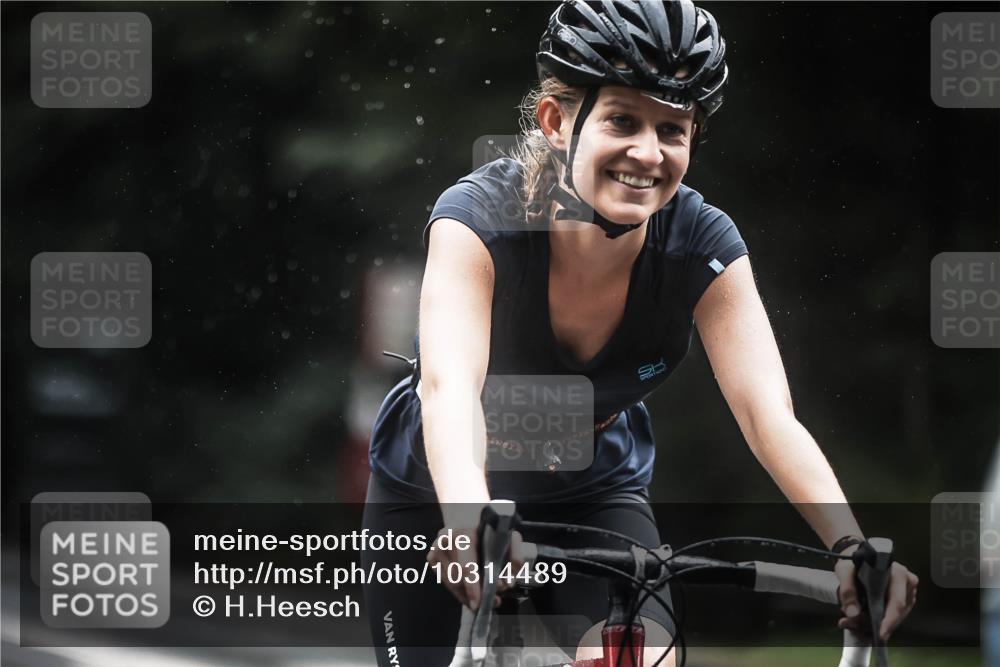 13.09.2026 - Stadtparktriathlon H.Heesch http://msf.ph/oto/10314489 13.09.2026 12:56:59 Radfahren 1109, 1146, 1196, 1272, 1386 meine-sportfotos.de