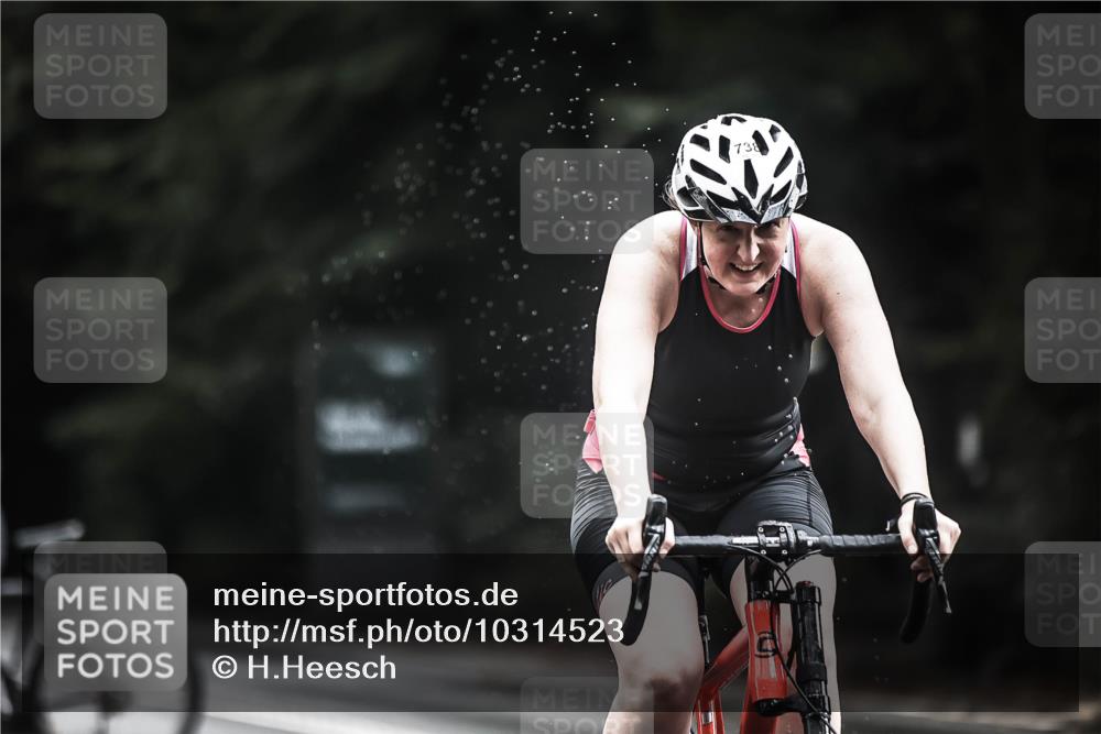 13.09.2026 - Stadtparktriathlon H.Heesch http://msf.ph/oto/10314523 13.09.2026 11:49:41 Radfahren 710, 712, 738, 750, 765, 793, 919, 934, 941 meine-sportfotos.de