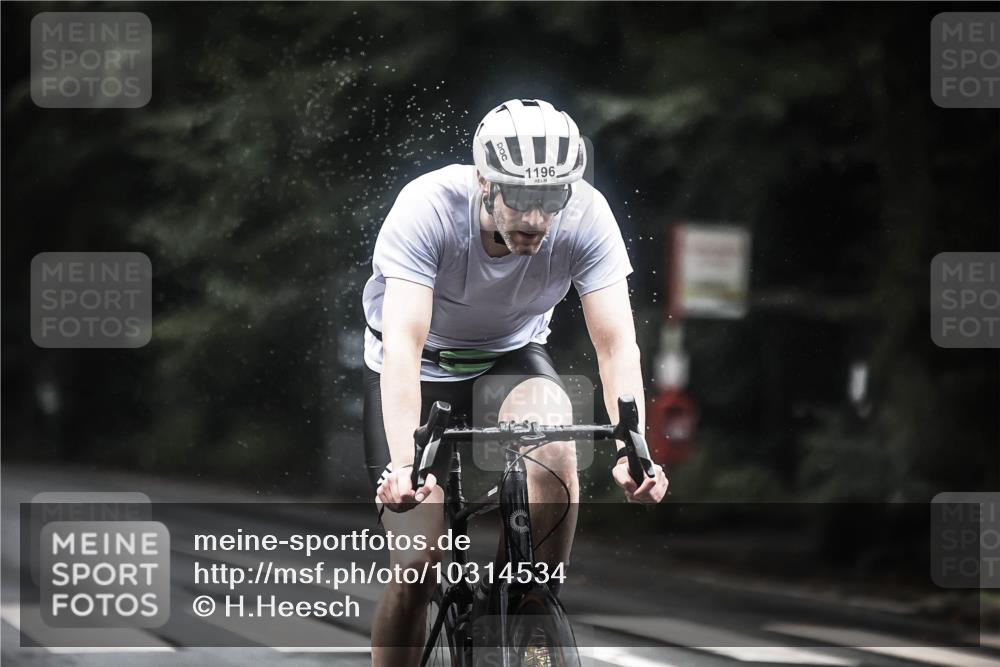 13.09.2026 - Stadtparktriathlon H.Heesch http://msf.ph/oto/10314534 13.09.2026 12:57:02 Radfahren 1109, 1146, 1196, 1198 meine-sportfotos.de