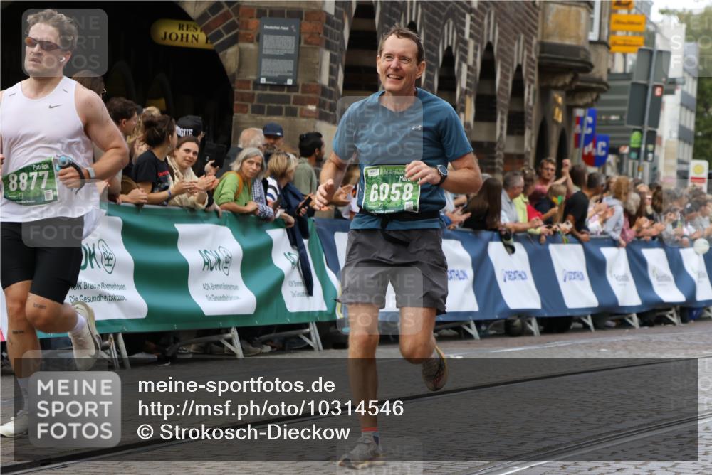 13.09.2026 - 21. swb-Marathon Bremen Strokosch-Dieckow http://msf.ph/oto/10314546 13.09.2026 13:05:54 Ziel 439, 1301, 1562, 1879, 3242, 3271, 5092, 5199, 5725, 6579, 7141, 681, 3297, 3466, 4614, 4712, 5803, 6686, 7336, 7399, 8334, 8983, 9429, 9918 meine-sportfotos.de
