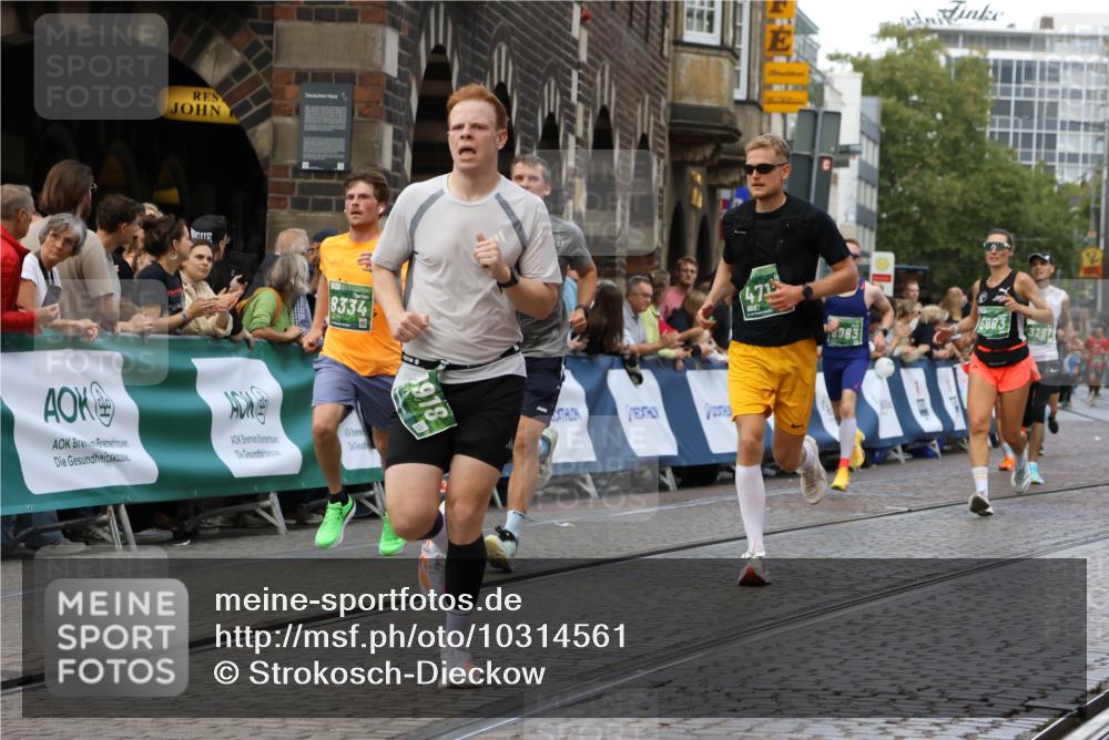 13.09.2026 - 21. swb-Marathon Bremen Strokosch-Dieckow http://msf.ph/oto/10314561 13.09.2026 13:05:57 Ziel 1017, 1301, 1562, 1879, 2538, 3242, 3271, 5199, 5725, 6025, 6579, 7141, 8973, 681, 3297, 3466, 4614, 4712, 5803, 6686, 7336, 7399, 8334, 8670, 8983, 9429, 9918 meine-sportfotos.de