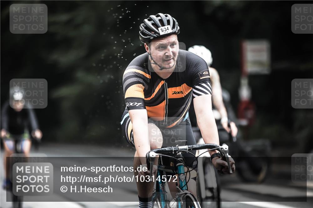 13.09.2026 - Stadtparktriathlon H.Heesch http://msf.ph/oto/10314572 13.09.2026 11:49:47 Radfahren 712, 802, 934 meine-sportfotos.de