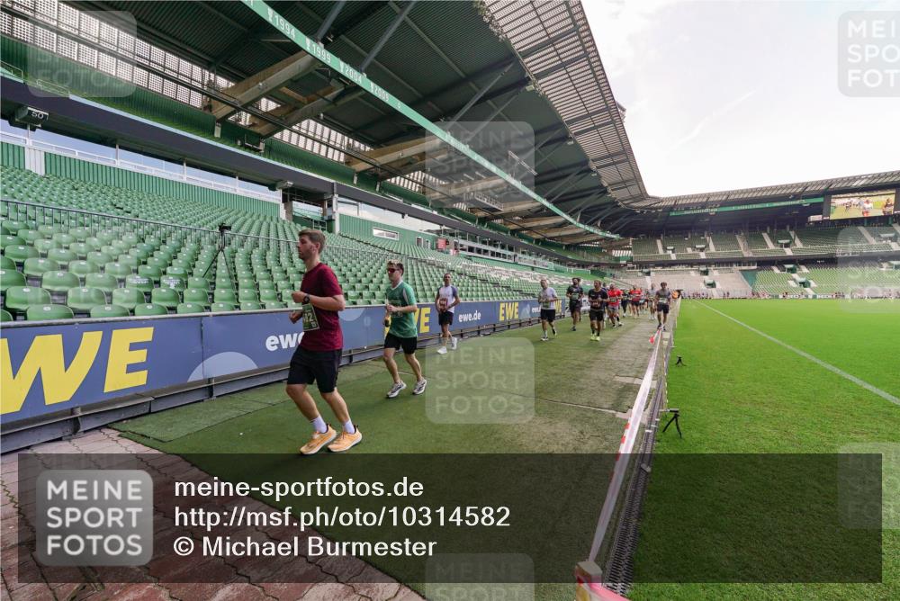 13.09.2026 - 21. swb-Marathon Bremen Michael Burmester http://msf.ph/oto/10314582 13.09.2026 13:10:16 Laufen im Stadion 164, 373, 383, 391, 448, 532, 549, 563, 581, 625, 813, 869, 898, 984, 1072, 1150, 1180, 1398, 1738, 1855, 1867, 1880, 1894, 1967, 2202, 2208, 2232, 2243, 2268, 2284, 2333, 2339, 2342, 2413, 2429, 2432, 2441, 2443, 2471, 2525, 2530, 2531, 2553, 2573, 2589, 2594, 2654, 2682, 2692, 2714, 2717, 2784, 2785, 2819, 2920, 2931, 2932, 2941, 3026, 3032, 3063, 3086, 3089, 3122, 3174, 3207, 3208, 3291, 3316, 3327, 3333, 3370, 3398, 3409, 3410, 3437, 3470, 3707, 3769, 3857, 109 meine-sportfotos.de