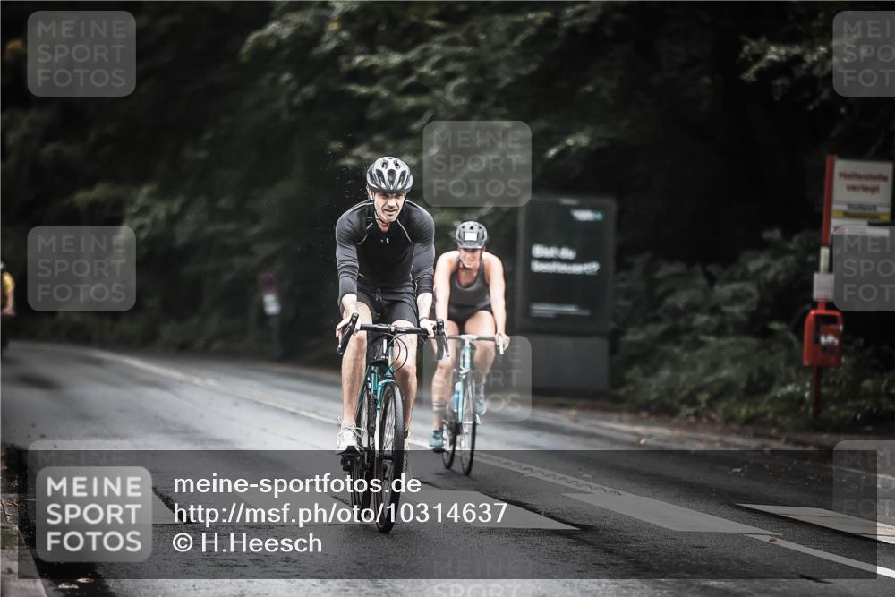 13.09.2026 - Stadtparktriathlon H.Heesch http://msf.ph/oto/10314637 13.09.2026 12:57:11 Radfahren 1198, 1265, 1333, 1346 meine-sportfotos.de