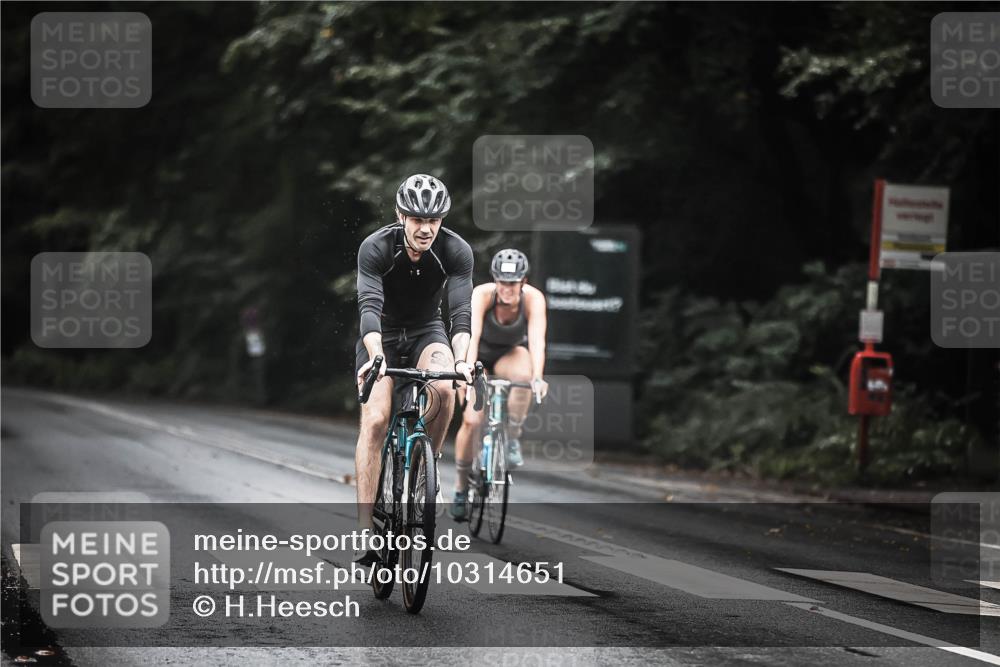 13.09.2026 - Stadtparktriathlon H.Heesch http://msf.ph/oto/10314651 13.09.2026 12:57:11 Radfahren 1198, 1265, 1333, 1346 meine-sportfotos.de