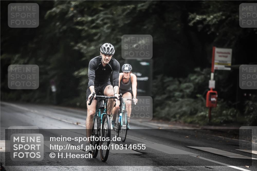 13.09.2026 - Stadtparktriathlon H.Heesch http://msf.ph/oto/10314655 13.09.2026 12:57:11 Radfahren 1198, 1265, 1333, 1346 meine-sportfotos.de