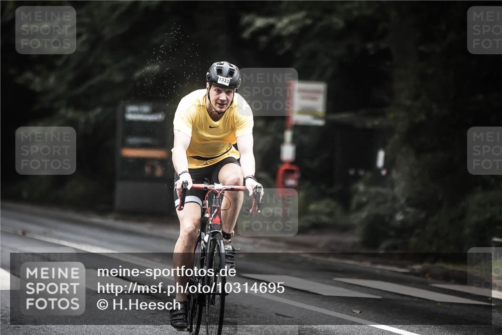 13.09.2026 - Stadtparktriathlon H.Heesch http://msf.ph/oto/10314695 13.09.2026 12:57:16 Radfahren 1265, 1284, 1301, 1333, 1338, 1346 meine-sportfotos.de