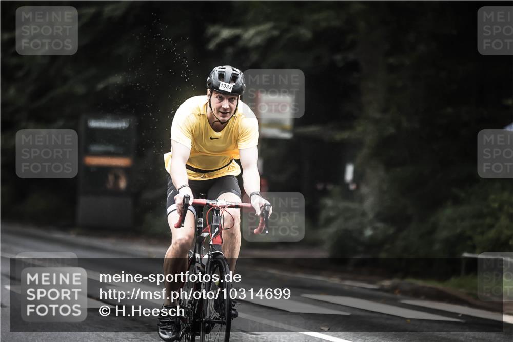 13.09.2026 - Stadtparktriathlon H.Heesch http://msf.ph/oto/10314699 13.09.2026 12:57:17 Radfahren 1265, 1284, 1301, 1333, 1338, 1346 meine-sportfotos.de