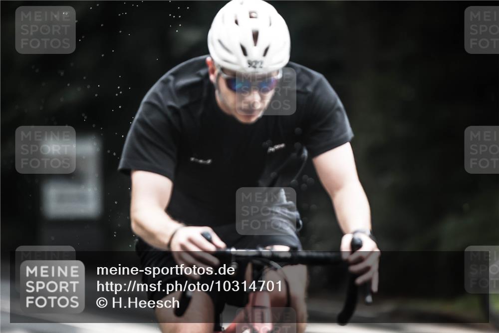 13.09.2026 - Stadtparktriathlon H.Heesch http://msf.ph/oto/10314701 13.09.2026 11:49:58 Radfahren 730, 792, 820, 922 meine-sportfotos.de