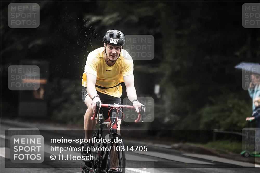 13.09.2026 - Stadtparktriathlon H.Heesch http://msf.ph/oto/10314705 13.09.2026 12:57:17 Radfahren 1265, 1284, 1301, 1333, 1338, 1346 meine-sportfotos.de