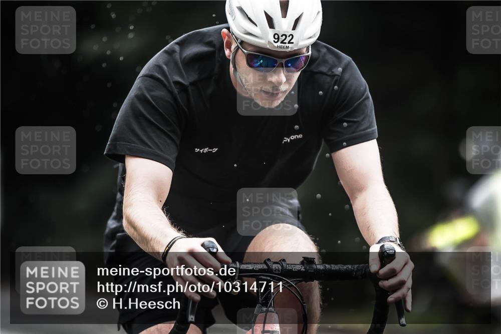 13.09.2026 - Stadtparktriathlon H.Heesch http://msf.ph/oto/10314711 13.09.2026 11:49:58 Radfahren 730, 792, 820, 922 meine-sportfotos.de
