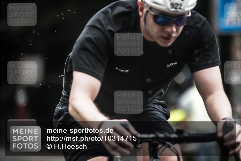 13.09.2026 - Stadtparktriathlon H.Heesch http://msf.ph/oto/10314715 13.09.2026 11:49:58 Radfahren 730, 792, 820, 922 meine-sportfotos.de