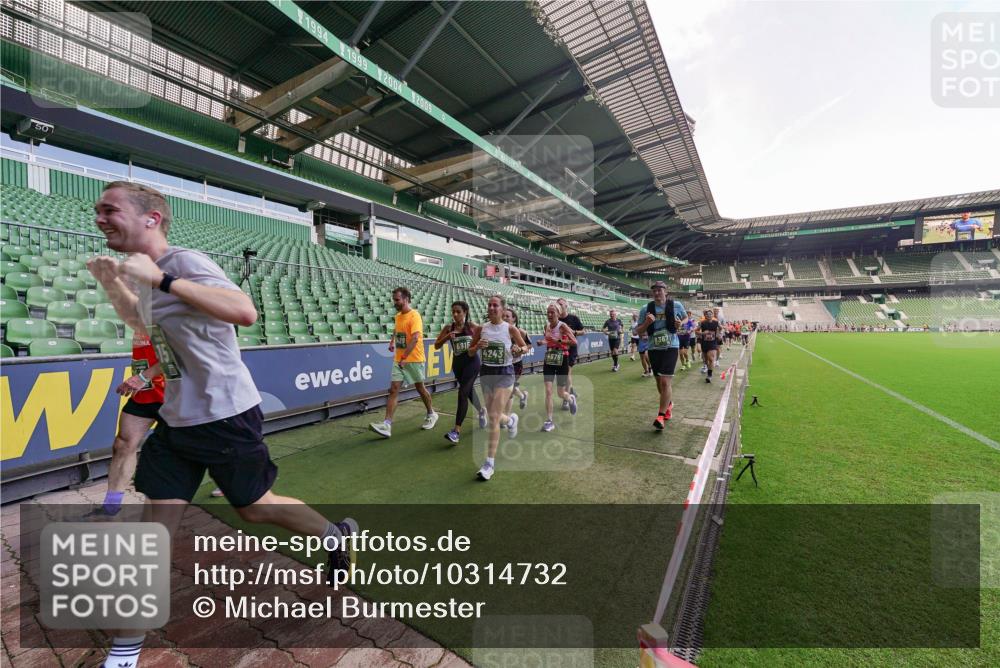 13.09.2026 - 21. swb-Marathon Bremen Michael Burmester http://msf.ph/oto/10314732 13.09.2026 13:10:34 Laufen im Stadion 164, 265, 373, 383, 391, 448, 532, 563, 581, 813, 869, 898, 984, 1072, 1180, 1738, 1855, 1867, 1894, 1967, 2202, 2208, 2232, 2268, 2284, 2299, 2330, 2333, 2339, 2342, 2432, 2443, 2471, 2525, 2530, 2531, 2553, 2573, 2589, 2594, 2654, 2669, 2682, 2714, 2717, 2784, 2785, 2819, 2836, 2920, 2931, 2932, 3026, 3032, 3063, 3086, 3089, 3122, 3159, 3174, 3207, 3208, 3291, 3316, 3327, 3333, 3352, 3370, 3398, 3409, 3410, 3437, 3470, 3707, 3769, 3857, 109, 800 meine-sportfotos.de
