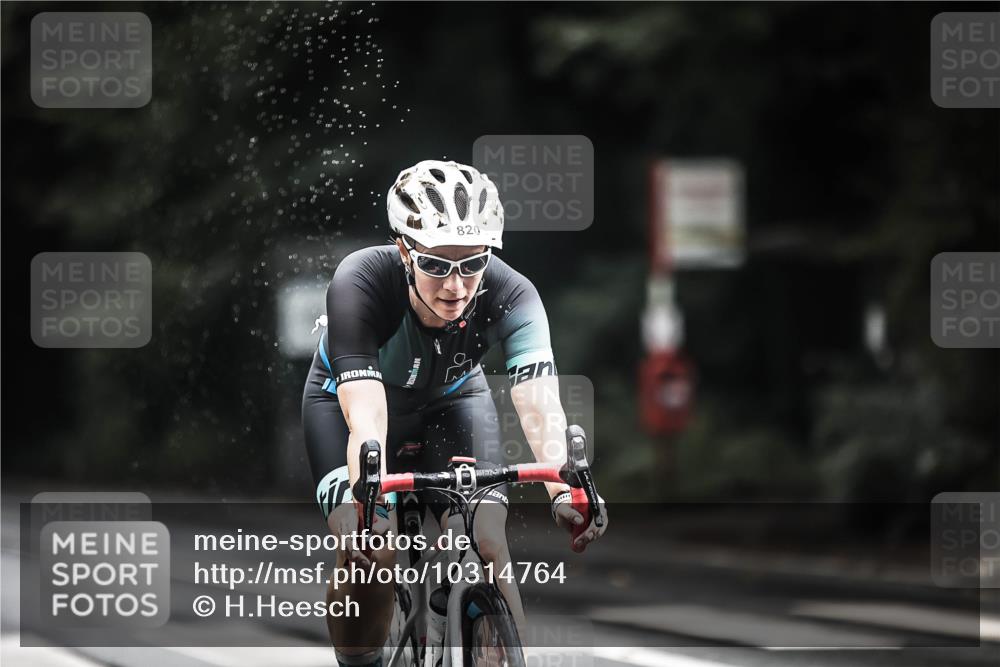 13.09.2026 - Stadtparktriathlon H.Heesch http://msf.ph/oto/10314764 13.09.2026 11:50:04 Radfahren 814, 820 meine-sportfotos.de