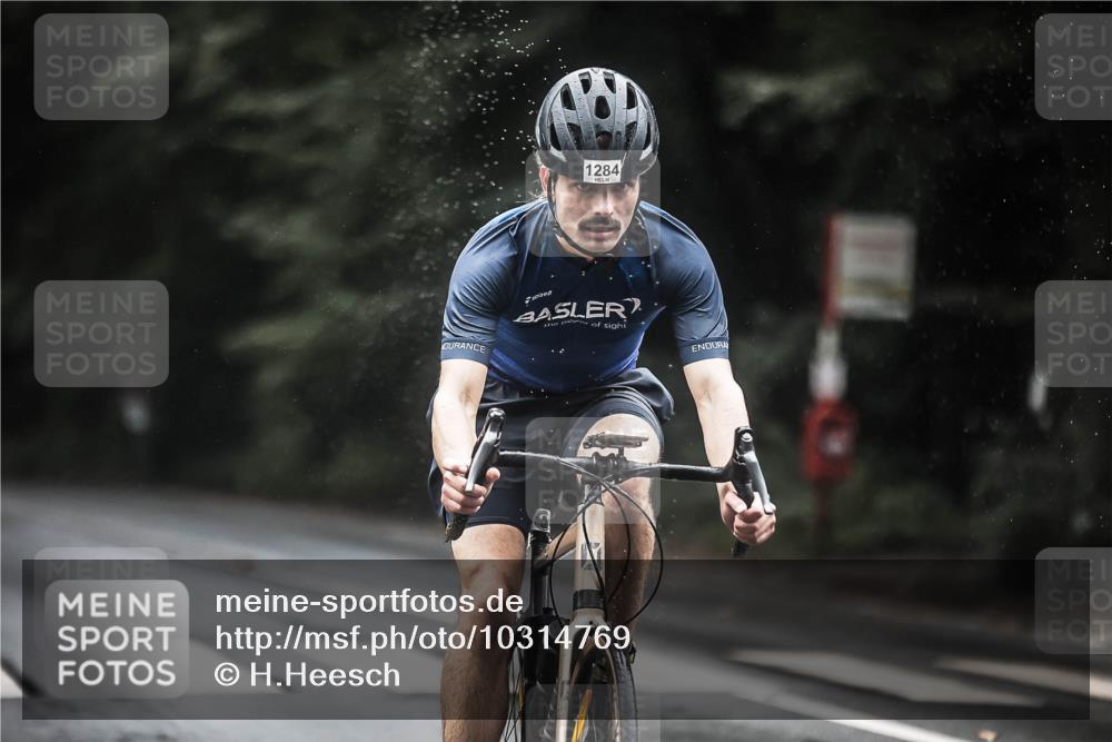 13.09.2026 - Stadtparktriathlon H.Heesch http://msf.ph/oto/10314769 13.09.2026 12:57:19 Radfahren 1284, 1301, 1333, 1338 meine-sportfotos.de