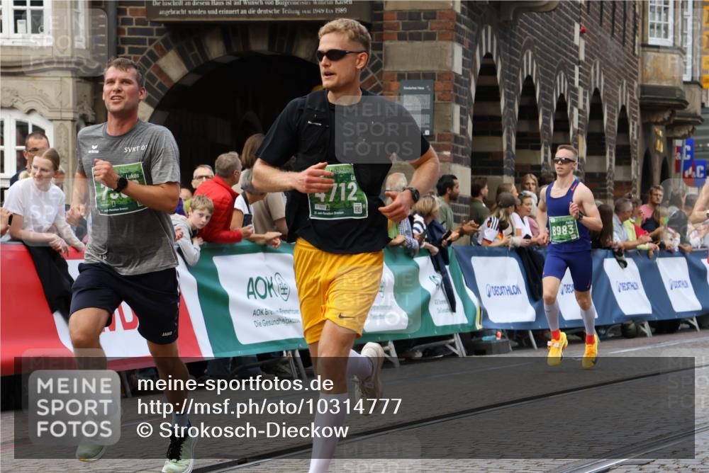 13.09.2026 - 21. swb-Marathon Bremen Strokosch-Dieckow http://msf.ph/oto/10314777 13.09.2026 13:05:59 Ziel 1017, 1301, 1562, 1879, 2538, 3242, 3271, 4157, 5199, 5725, 6025, 6579, 7141, 8973, 681, 3297, 3466, 4614, 5803, 6686, 7336, 8670, 8983, 9429 meine-sportfotos.de