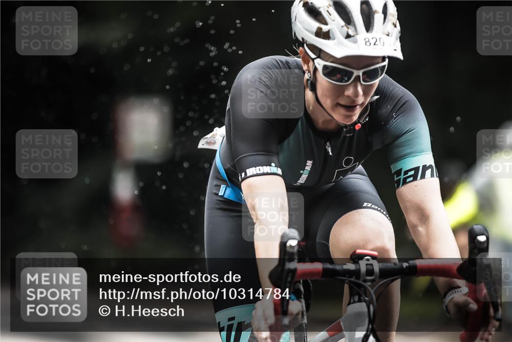 13.09.2026 - Stadtparktriathlon H.Heesch http://msf.ph/oto/10314784 13.09.2026 11:50:04 Radfahren 814, 820 meine-sportfotos.de