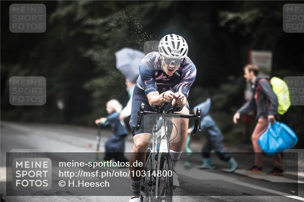 13.09.2026 - Stadtparktriathlon H.Heesch http://msf.ph/oto/10314800 13.09.2026 12:57:22 Radfahren 1127, 1284, 1301, 1333, 1338 meine-sportfotos.de