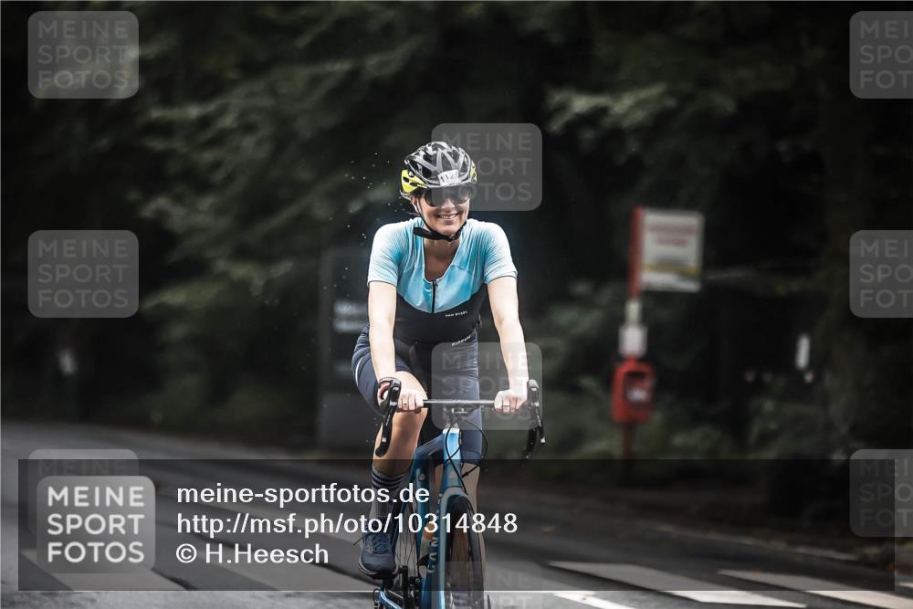 13.09.2026 - Stadtparktriathlon H.Heesch http://msf.ph/oto/10314848 13.09.2026 12:57:29 Radfahren 1091, 1127, 1283 meine-sportfotos.de