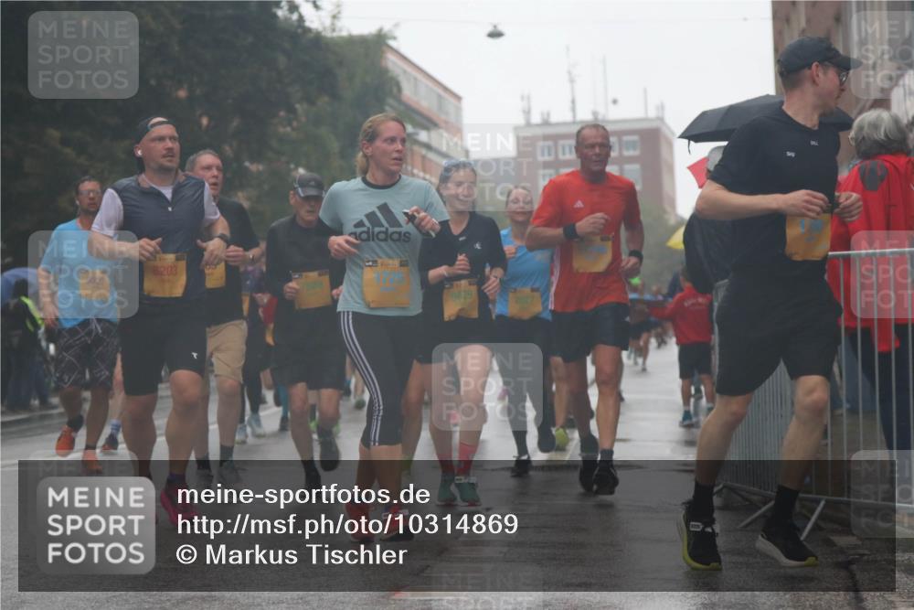 13.09.2026 - Kiel Lauf Markus Tischler http://msf.ph/oto/10314869 13.09.2026 10:43:35 Fleethörn 9721, 11, 39, 8203, 7889, 9429 meine-sportfotos.de