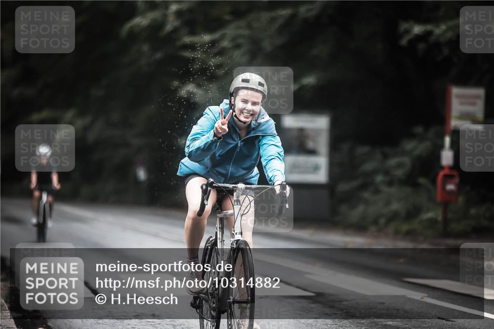 13.09.2026 - Stadtparktriathlon H.Heesch http://msf.ph/oto/10314882 13.09.2026 12:57:31 Radfahren 1091, 1127, 1283, 1392 meine-sportfotos.de