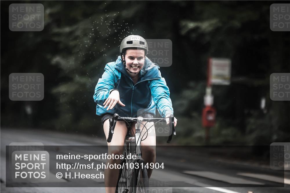 13.09.2026 - Stadtparktriathlon H.Heesch http://msf.ph/oto/10314904 13.09.2026 12:57:32 Radfahren 1091, 1127, 1283, 1392 meine-sportfotos.de