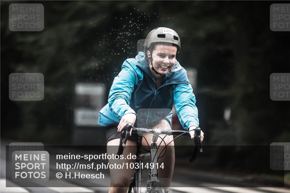 13.09.2026 - Stadtparktriathlon H.Heesch http://msf.ph/oto/10314914 13.09.2026 12:57:32 Radfahren 1091, 1127, 1283, 1392 meine-sportfotos.de