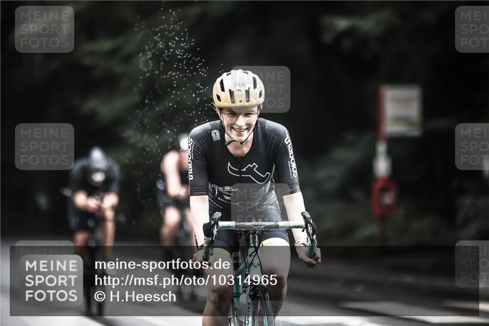 13.09.2026 - Stadtparktriathlon H.Heesch http://msf.ph/oto/10314965 13.09.2026 11:50:16 Radfahren 746, 771, 778, 914, 916 meine-sportfotos.de