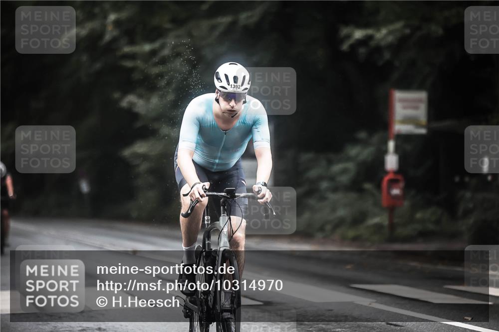 13.09.2026 - Stadtparktriathlon H.Heesch http://msf.ph/oto/10314970 13.09.2026 12:57:37 Radfahren 1091, 1135, 1283, 1392 meine-sportfotos.de