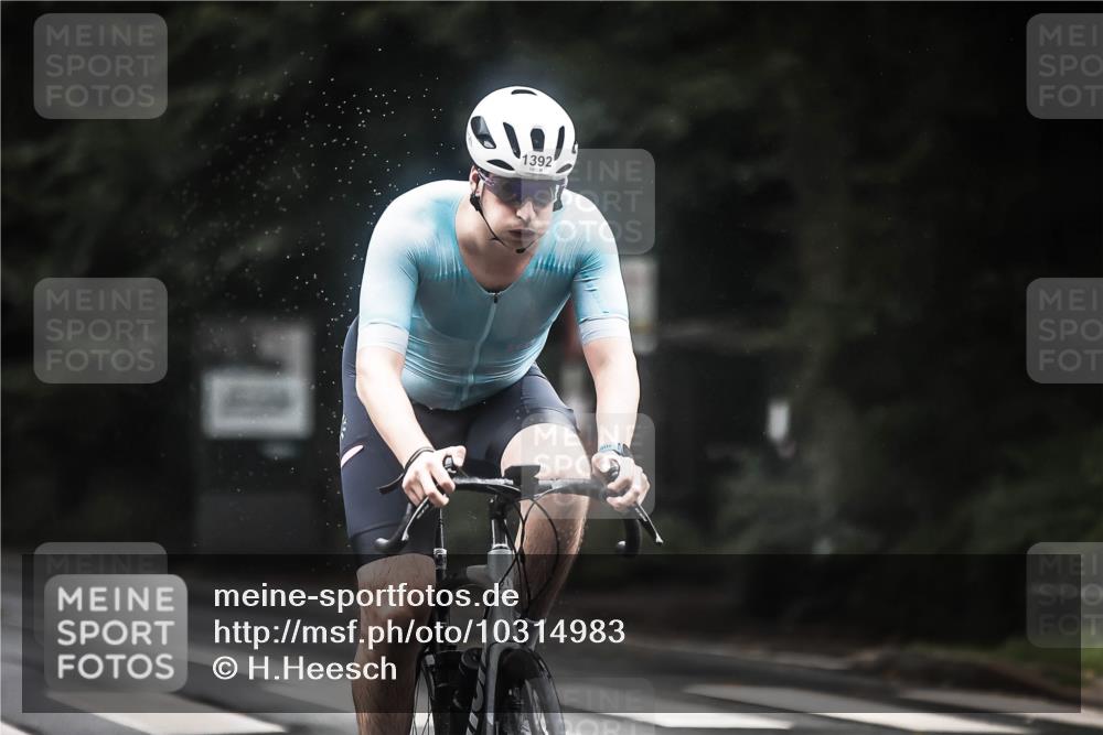 13.09.2026 - Stadtparktriathlon H.Heesch http://msf.ph/oto/10314983 13.09.2026 12:57:37 Radfahren 1091, 1135, 1283, 1392 meine-sportfotos.de