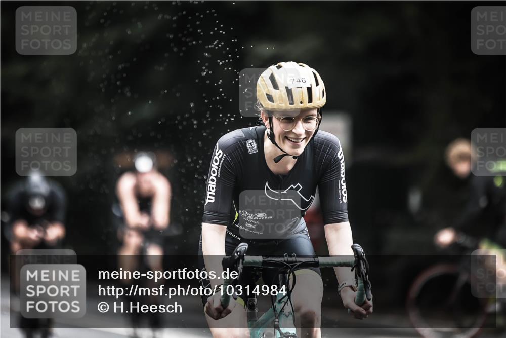 13.09.2026 - Stadtparktriathlon H.Heesch http://msf.ph/oto/10314984 13.09.2026 11:50:17 Radfahren 746, 771, 778, 914, 916 meine-sportfotos.de