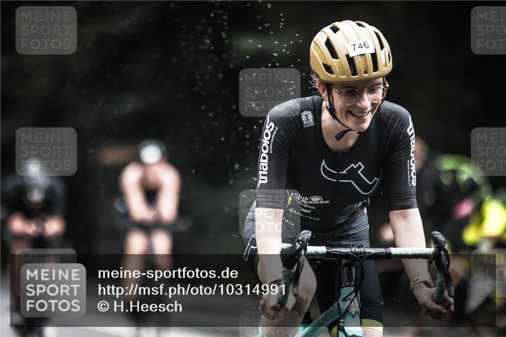 13.09.2026 - Stadtparktriathlon H.Heesch http://msf.ph/oto/10314991 13.09.2026 11:50:17 Radfahren 746, 771, 778, 914, 916 meine-sportfotos.de