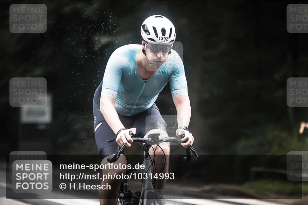 13.09.2026 - Stadtparktriathlon H.Heesch http://msf.ph/oto/10314993 13.09.2026 12:57:37 Radfahren 1091, 1135, 1283, 1392 meine-sportfotos.de