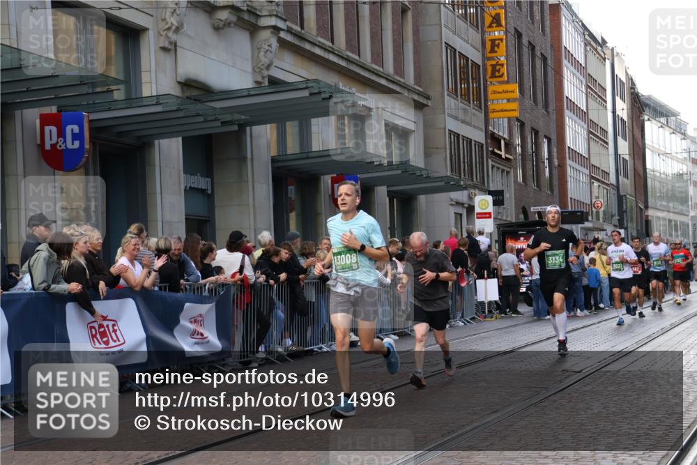 13.09.2026 - 21. swb-Marathon Bremen Strokosch-Dieckow http://msf.ph/oto/10314996 13.09.2026 13:15:54 Ziel 481, 663, 740, 755, 792, 1605, 1955, 2623, 3134, 3149, 4128, 5430, 5554, 5963, 6106, 6721, 6744, 8398, 8487, 9031, 9115, 13008, 13158, 145, 982, 1033, 1445, 1955, 2733, 3119, 3422, 3536, 3689, 3836, 3991, 4573, 4823, 5430, 5474, 5533, 5588, 5913, 6162, 6481, 6515, 7203, 7307, 7413, 9029, 9122, 9278, 9475, 9777, 13149, 13249 meine-sportfotos.de