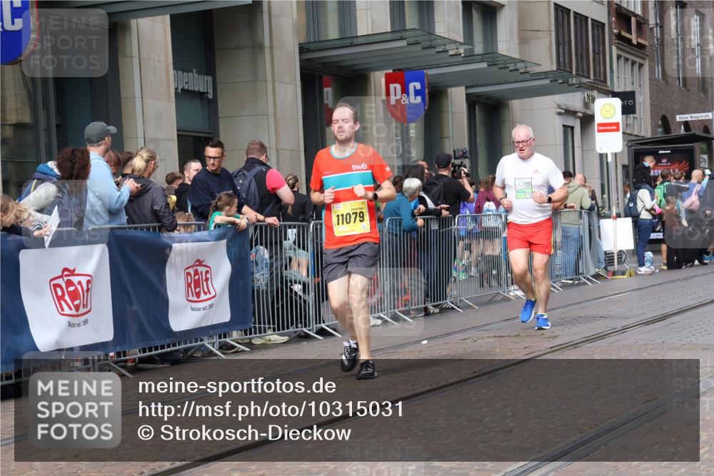 13.09.2026 - 21. swb-Marathon Bremen Strokosch-Dieckow http://msf.ph/oto/10315031 13.09.2026 10:56:47 Ziel 10157, 10166, 10408, 10578, 10610, 10687, 10700, 10772, 10969, 11000, 11079, 11236, 11292, 11328, 11484, 11667, 11946, 12032, 12263, 12382, 12383, 10240, 10356, 10372, 10486, 10540, 10675, 10721, 10771, 10824, 10888, 10936, 11064, 11069, 11349, 11407, 11474, 11601, 11844, 11855, 11871, 11872, 11911, 11996, 12284, 12434, 12543 meine-sportfotos.de