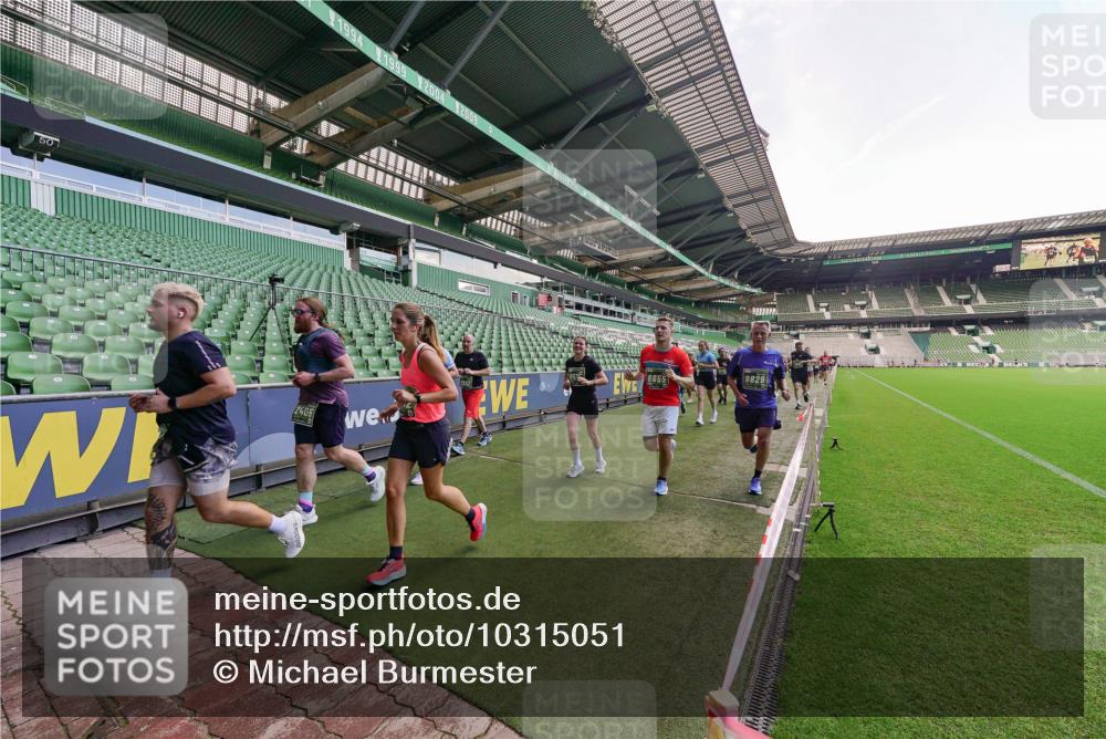 13.09.2026 - 21. swb-Marathon Bremen Michael Burmester http://msf.ph/oto/10315051 13.09.2026 13:11:07 Laufen im Stadion 164, 265, 373, 448, 581, 703, 843, 869, 984, 1113, 1180, 1435, 1738, 1849, 1851, 1855, 1867, 1894, 1936, 1952, 1967, 2202, 2232, 2248, 2268, 2281, 2284, 2299, 2330, 2333, 2339, 2342, 2353, 2375, 2426, 2432, 2443, 2530, 2531, 2553, 2573, 2589, 2594, 2654, 2659, 2669, 2682, 2714, 2717, 2784, 2785, 2804, 2819, 2822, 2836, 2907, 2920, 2932, 2976, 3026, 3027, 3063, 3079, 3082, 3086, 3089, 3122, 3159, 3174, 3207, 3208, 3291, 3328, 3349, 3352, 3370, 3409, 3410, 3470, 800 meine-sportfotos.de