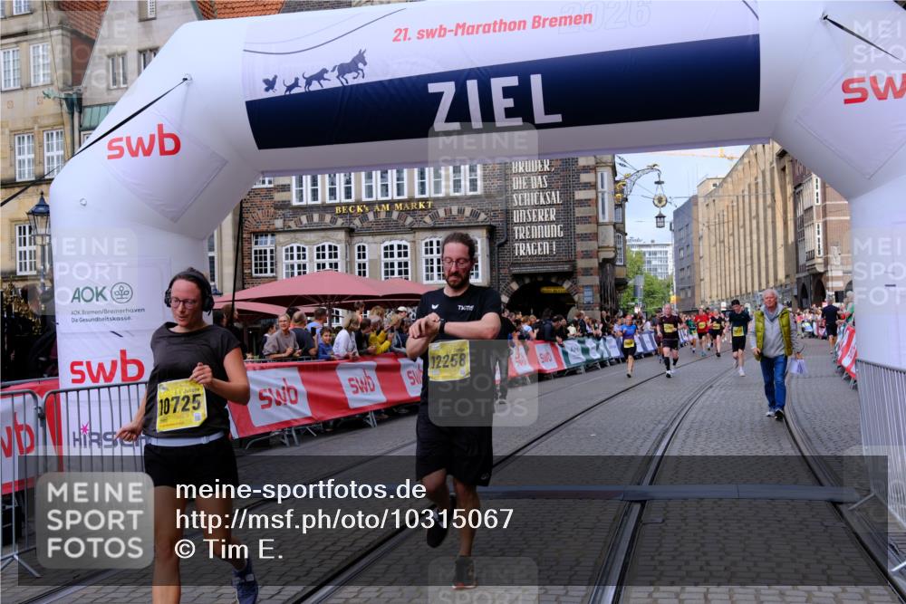 13.09.2026 - 21. swb-Marathon Bremen Tim E. http://msf.ph/oto/10315067 13.09.2026 10:55:40 Ziel 10256, 10725, 11014, 11414, 11466, 11631, 11910, 11941, 11977, 12201, 12218, 12258, 12348, 12549 meine-sportfotos.de