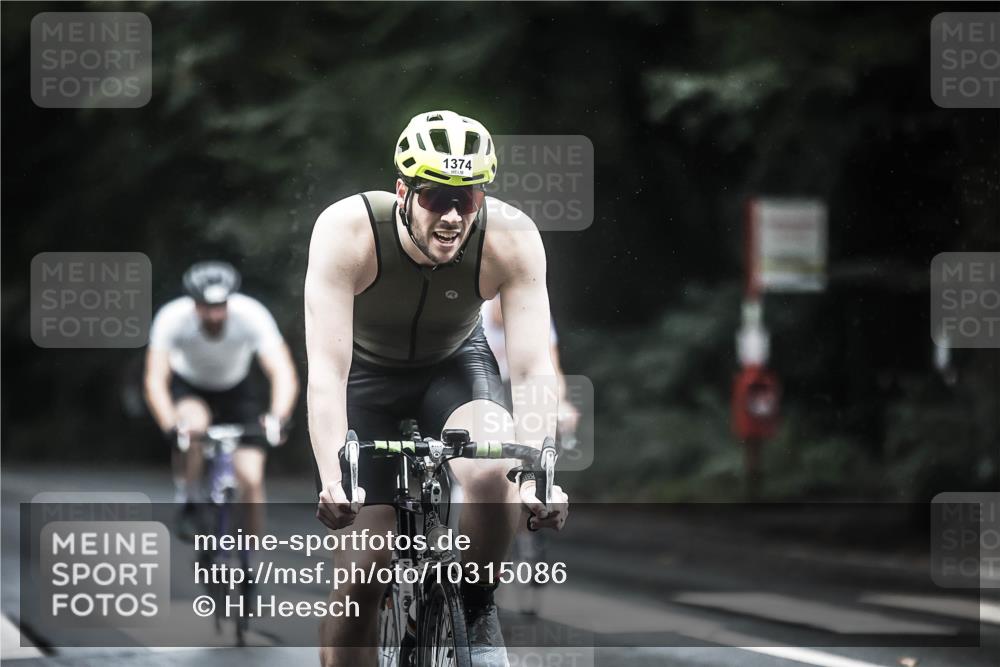 13.09.2026 - Stadtparktriathlon H.Heesch http://msf.ph/oto/10315086 13.09.2026 12:57:45 Radfahren 1135, 1306, 1374, 1409 meine-sportfotos.de