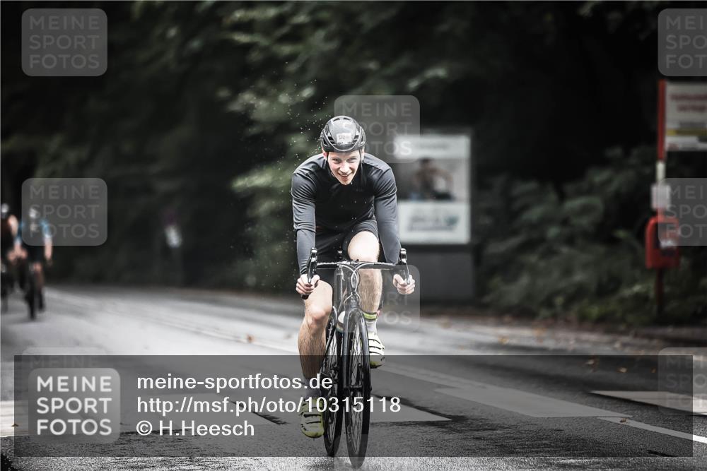 13.09.2026 - Stadtparktriathlon H.Heesch http://msf.ph/oto/10315118 13.09.2026 11:50:30 Radfahren 888, 908, 924, 937 meine-sportfotos.de