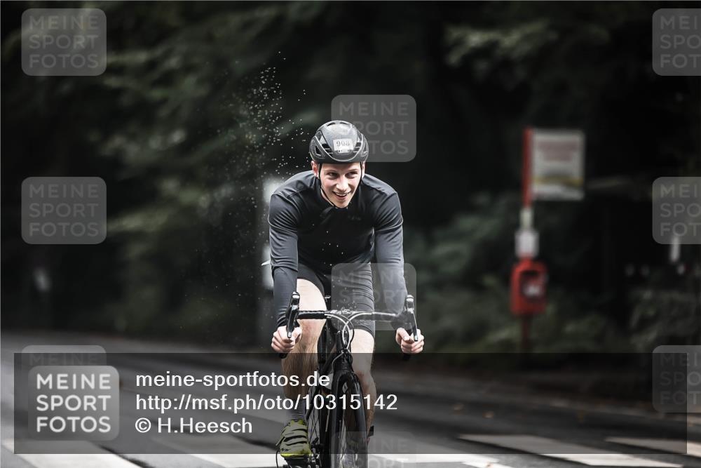 13.09.2026 - Stadtparktriathlon H.Heesch http://msf.ph/oto/10315142 13.09.2026 11:50:30 Radfahren 888, 908, 924, 937 meine-sportfotos.de